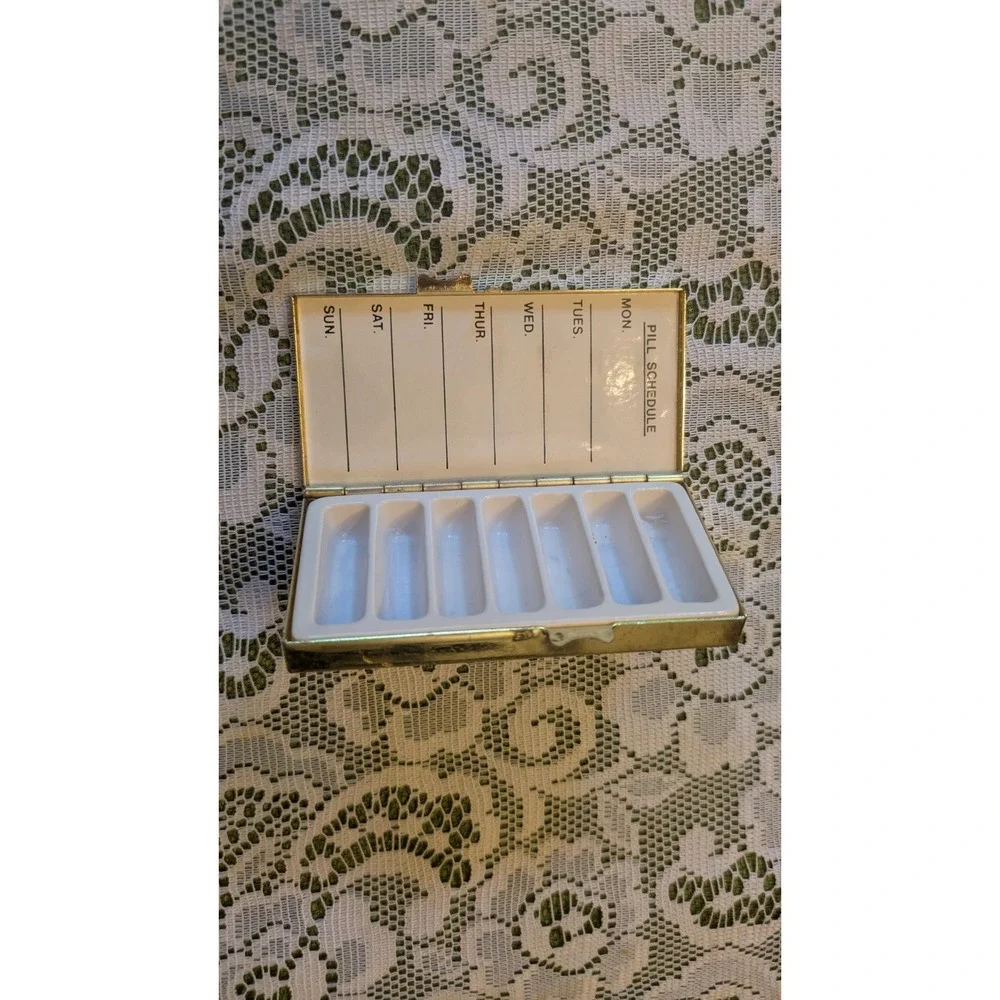 VTG Gold Tone Floral Rose Pill Box with 7 Compartments 1960-1970 Prop Set Medic